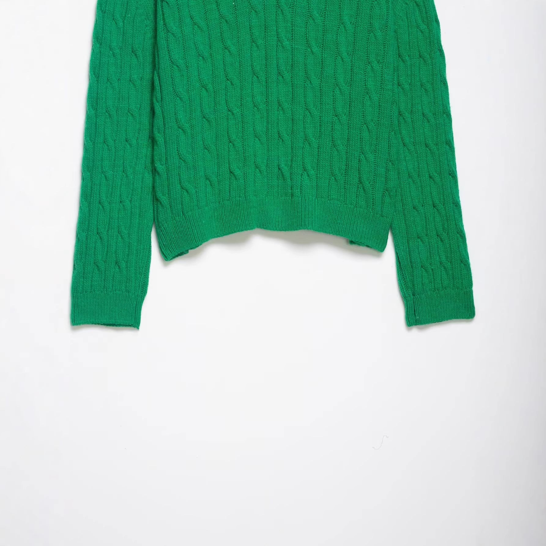 Leisure Eight Leg Knitted V-neck Knitted Shirt
